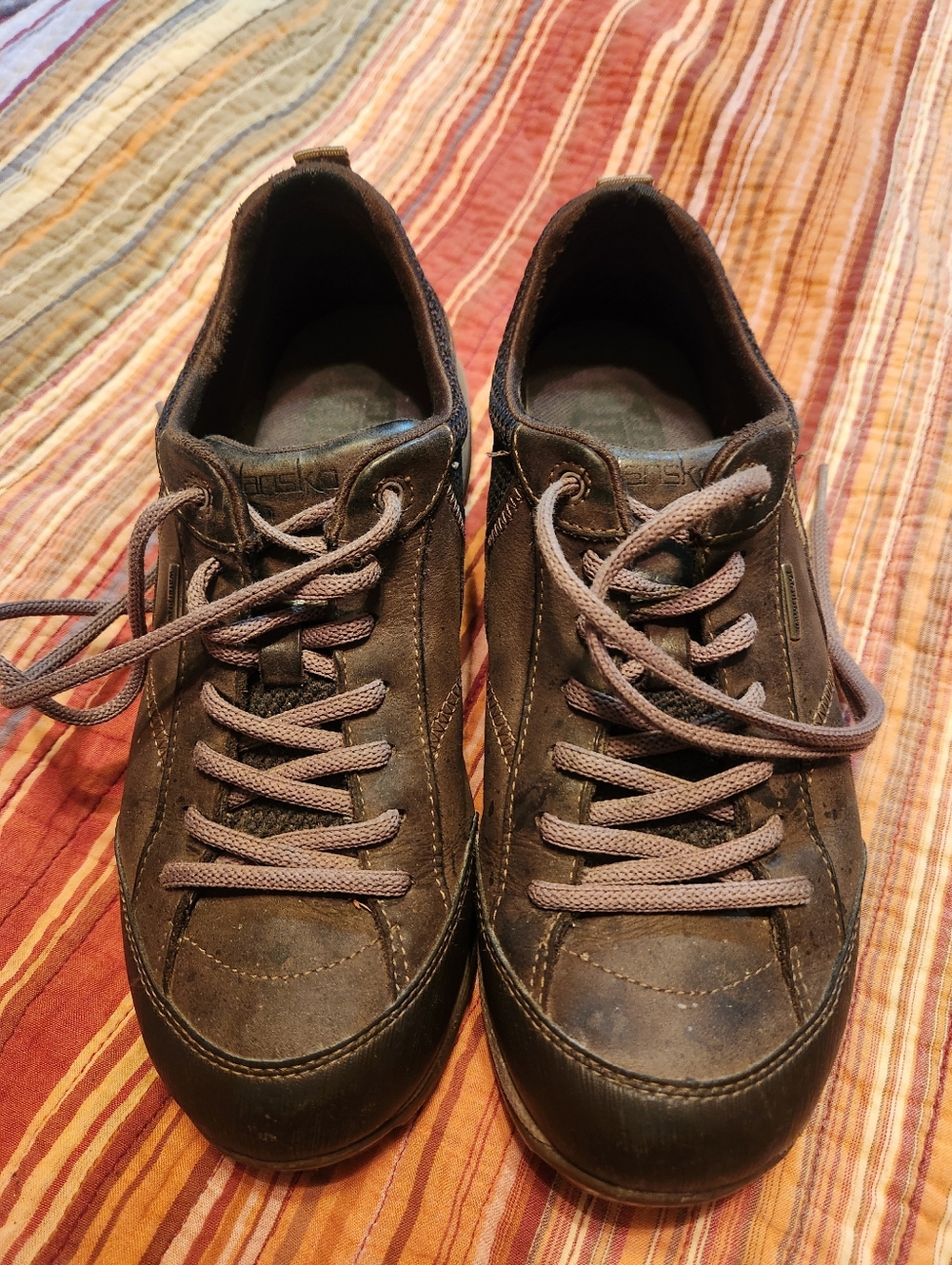 Dansko Paisley Waterproof Hiking Shoe Sz 38